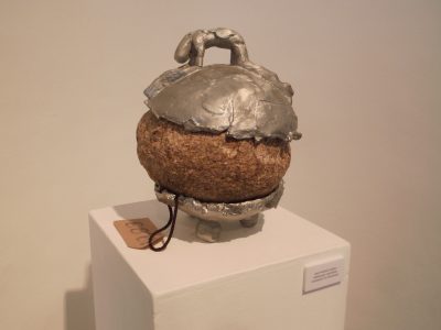 Steinburger, Granit und Aluminiumguß, 1998